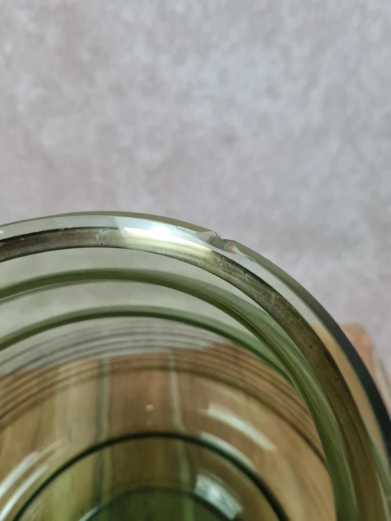 🪞 Grand vase ancien en verre vert doré signé Fains