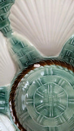 Service 12 assiettes à huîtres + grand plat Longchamp majolique vert coquillage vintage