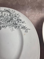 10 assiettes anciennes en porcelaine – Aux Lions de Faïence Paris – Xixe