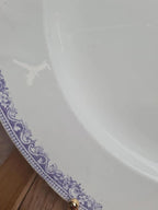 Grand plat rond ancien Jules Vieillard Bordeaux – décor mauve – faïence ancienne 💜