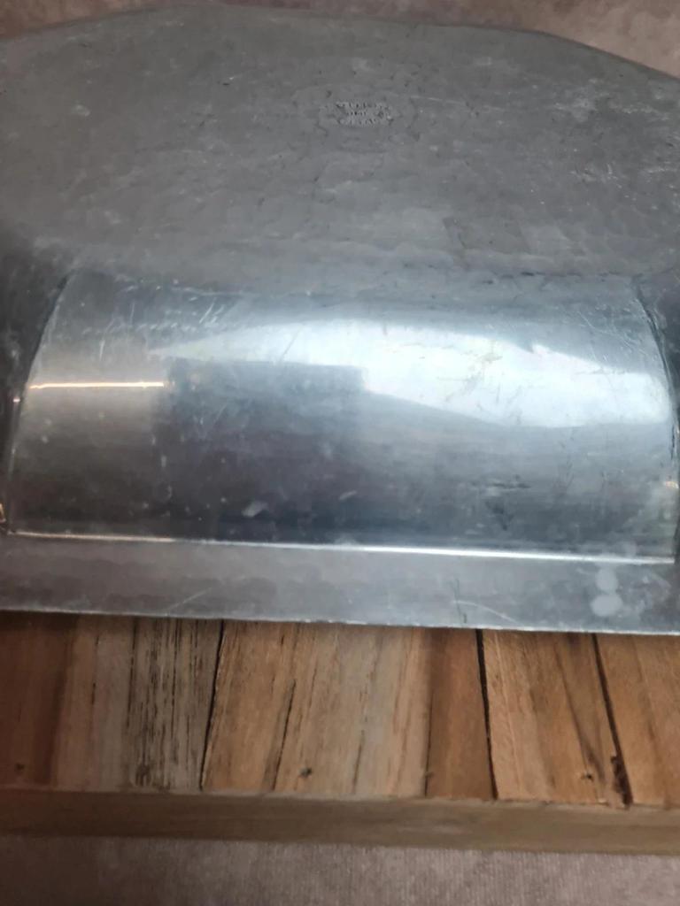 Plateau aluminium martelé vintage poignées bois – style Art Déco / moderniste