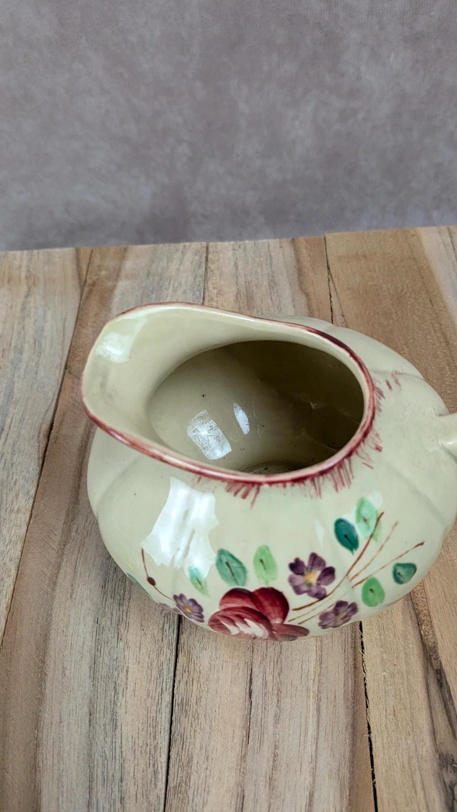 Petit pot à lait Longchamp fleuri vintage