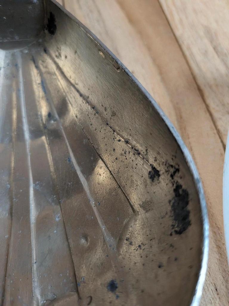 Beurrier saucière vintage Art déco en métal argenté – Coquillage