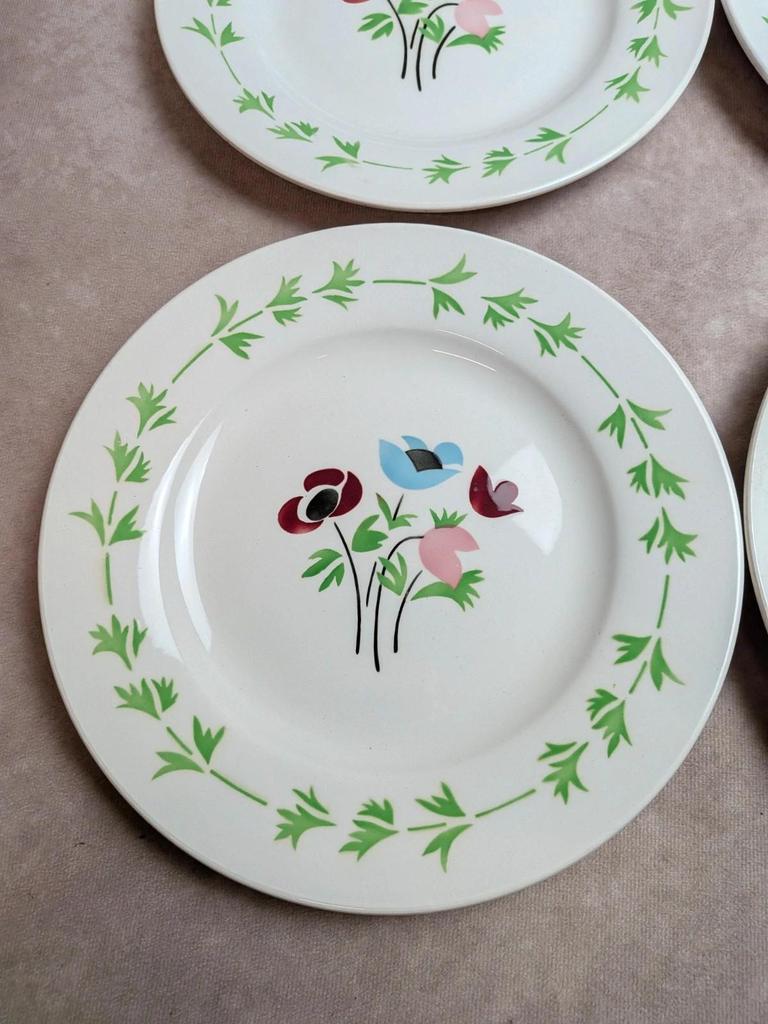 Lot de 6 assiettes plates en terre de fer Digoin Sarreguemines – Modèle Poupette – Vintage