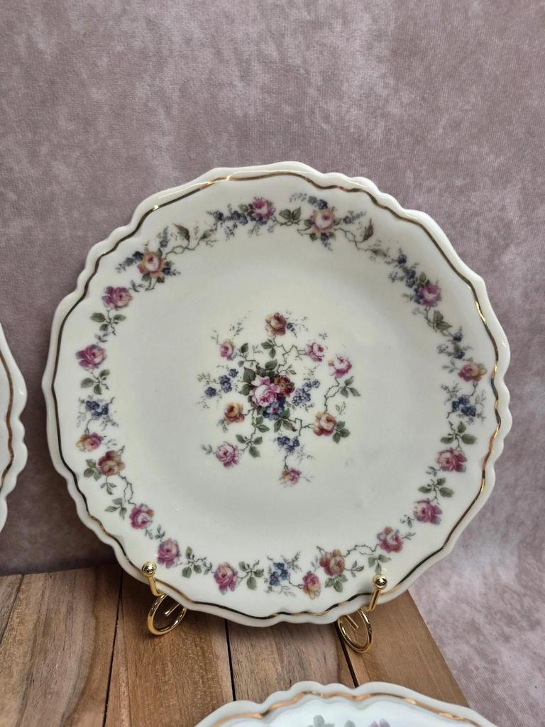 Lot de 6 assiettes plates anciennes Limoges Lucien Michelaud – décor floral