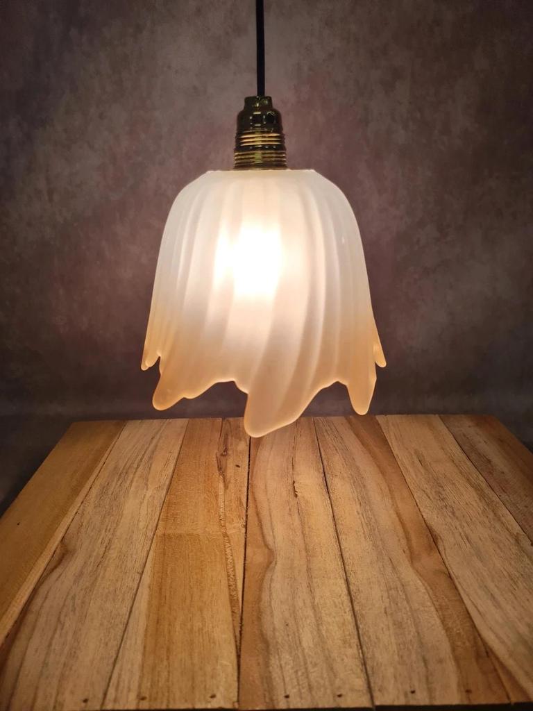 Abat-jour vintage tulipe en pâte de verre dépoli