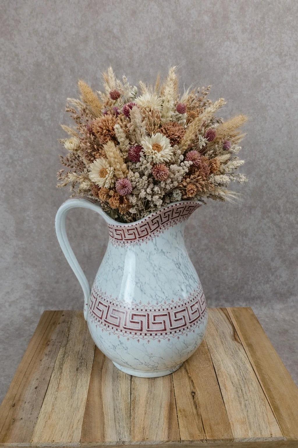 Broc de toilette ancien Kg Lunéville modèle Athènes décor rouge – grand format