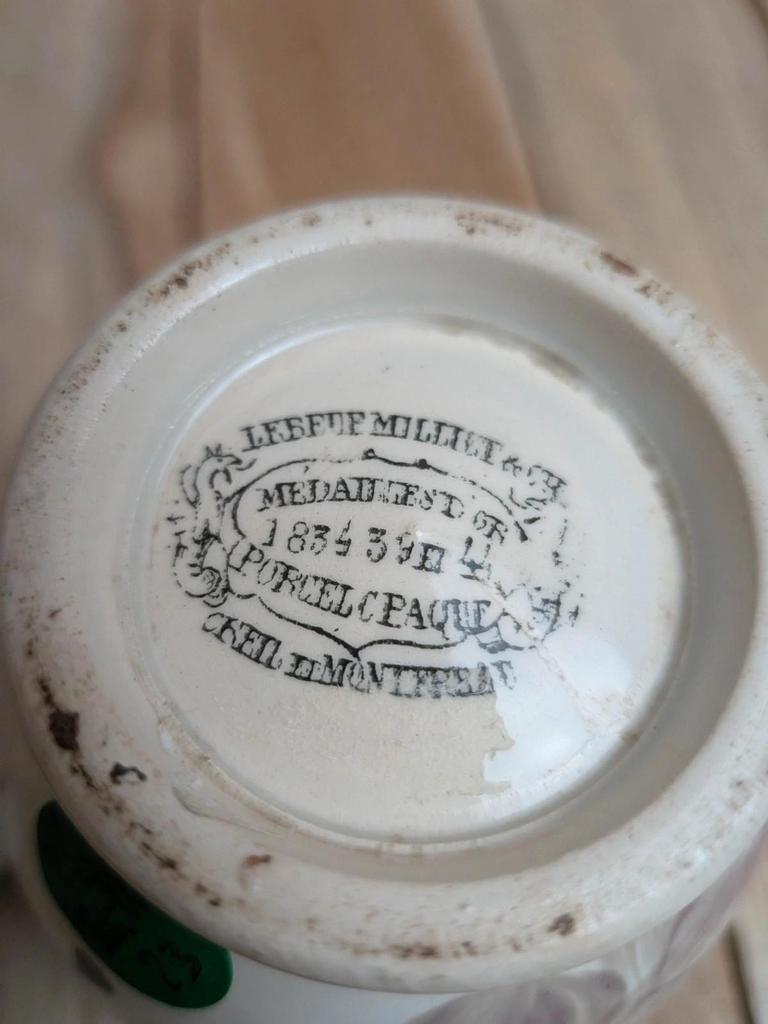 Lot de 2 tasses anciennes terre de fer Creil et Montereau – Xixe