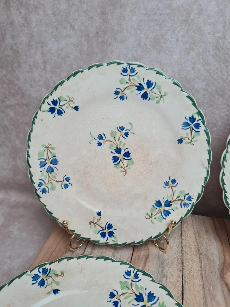 Lot de 4 assiettes à dessert anciennes terre de fer décor floral bleu et vert 🌿