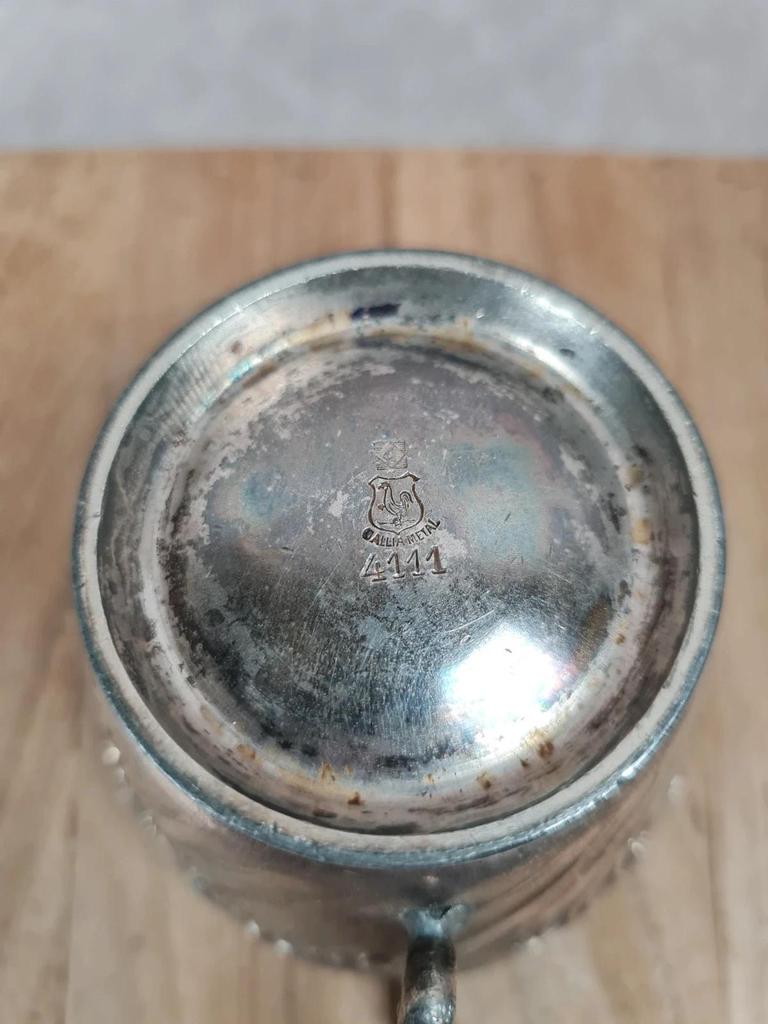 Élégante tasse et sous - tasse anciennes en métal argenté Gallia – modèle 4111