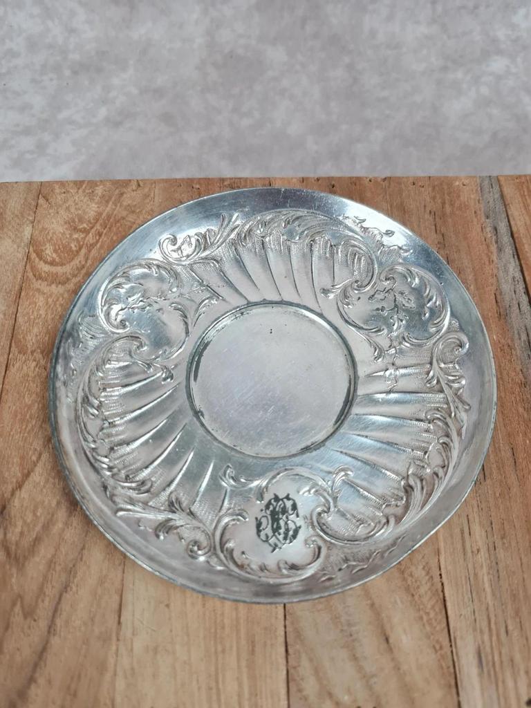 Élégante tasse et sous - tasse anciennes en métal argenté Gallia – modèle 4111