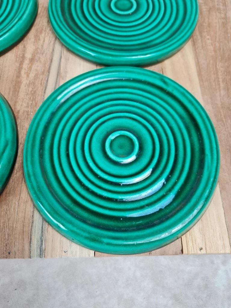 💚 Ensemble Vallauris vert émaillé – centre de table & dessous de bouteille vintage