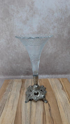 Vase tulipe vintage en verre pressé sur pied métal argenté – centre de table