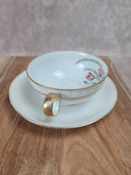 Lot de 2 tasses et sous-tasses en porcelaine Limoges – décor peint main signé