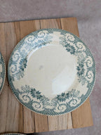 Lot de 3 assiettes plates anciennes en terre de fer des Établissements Debray, service Clichy