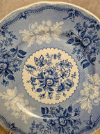 Assiette anglaise Ironstone bleu décor floral & papillons