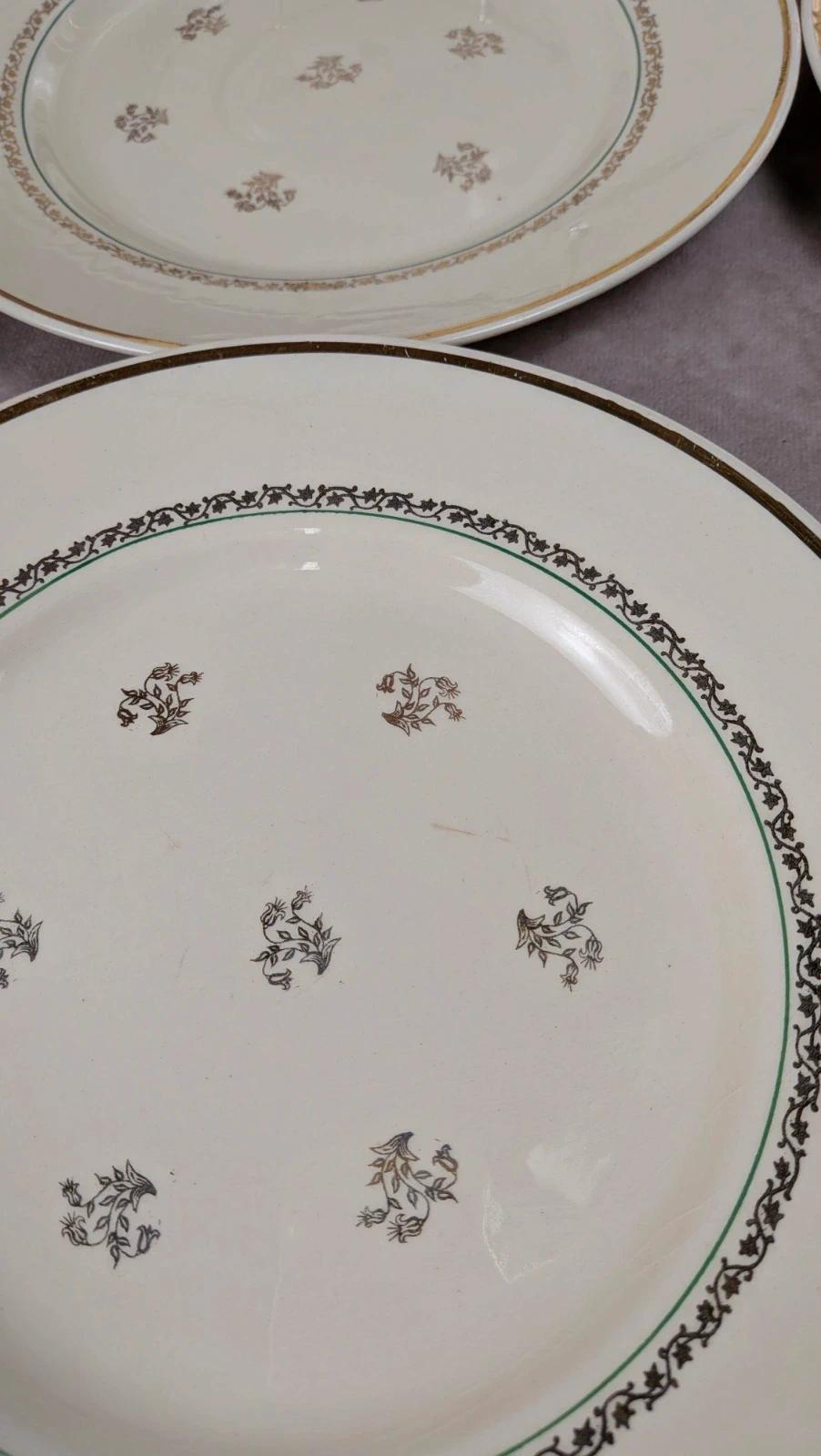 Lot de 12 assiettes plates Gien