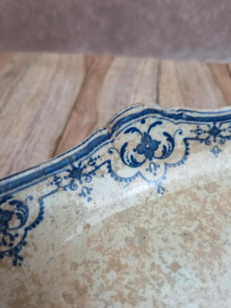 Ravier ancien Jules Veillard Bordeaux décor Moustier – Terre de fer Xixe siècle