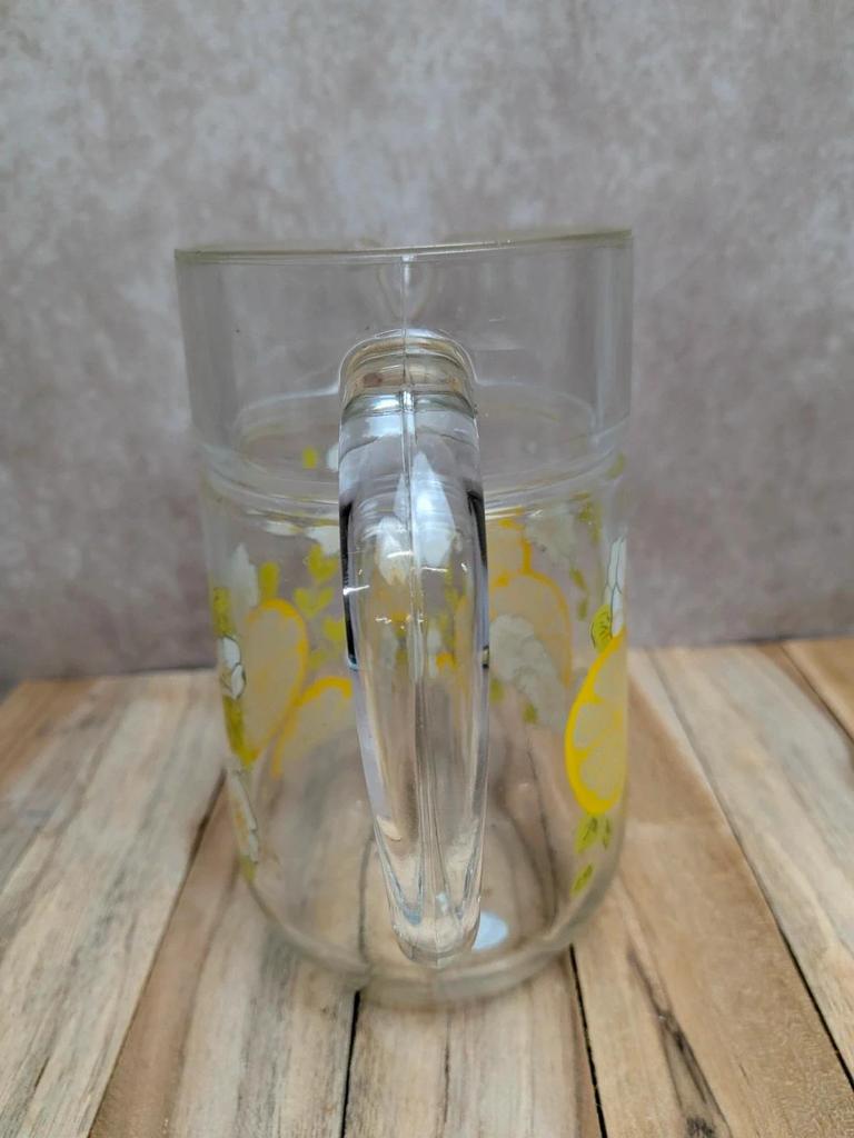 Pichet vintage en verre décor citron