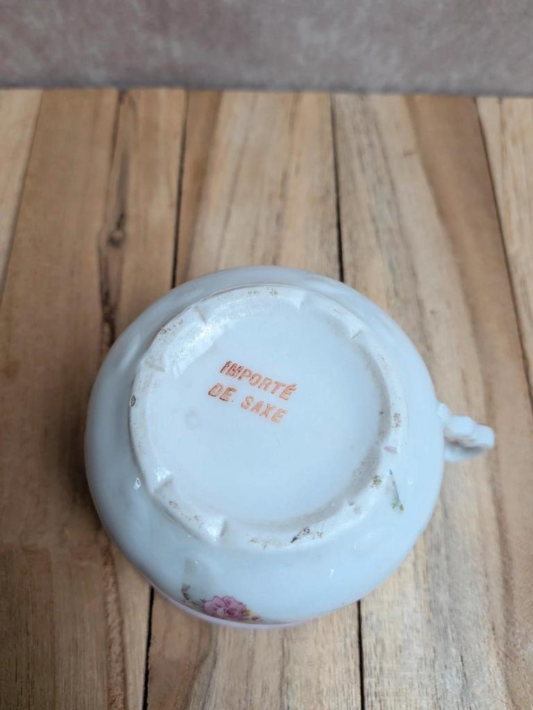 Tasse et soucoupe anciennes en porcelaine de Saxe – La Samaritaine