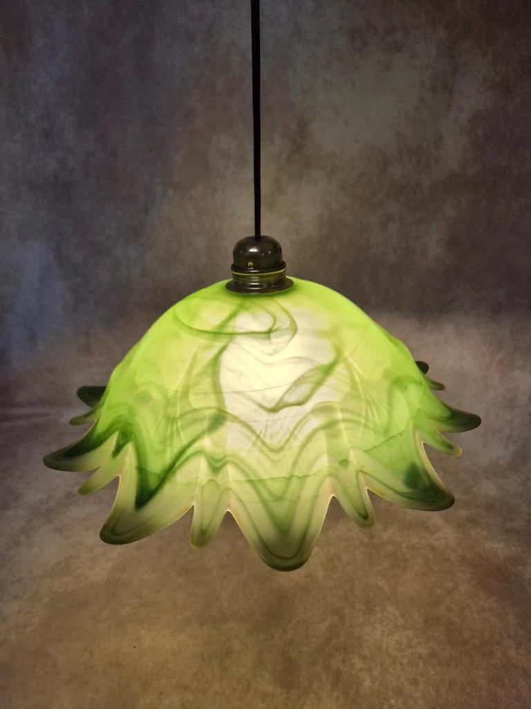 Grand abat-jour vintage en verre marbré vert – forme fleur étoilée – 35 cm