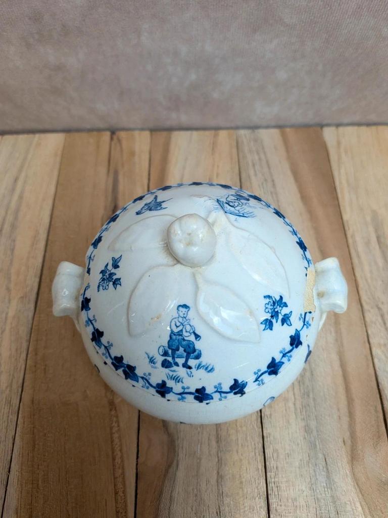 Mini soupière ancienne dinette Gien