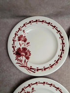 Lot de 6 assiettes plates en terre de fer Longwy – Modèle Viennois – Fleurs rouges