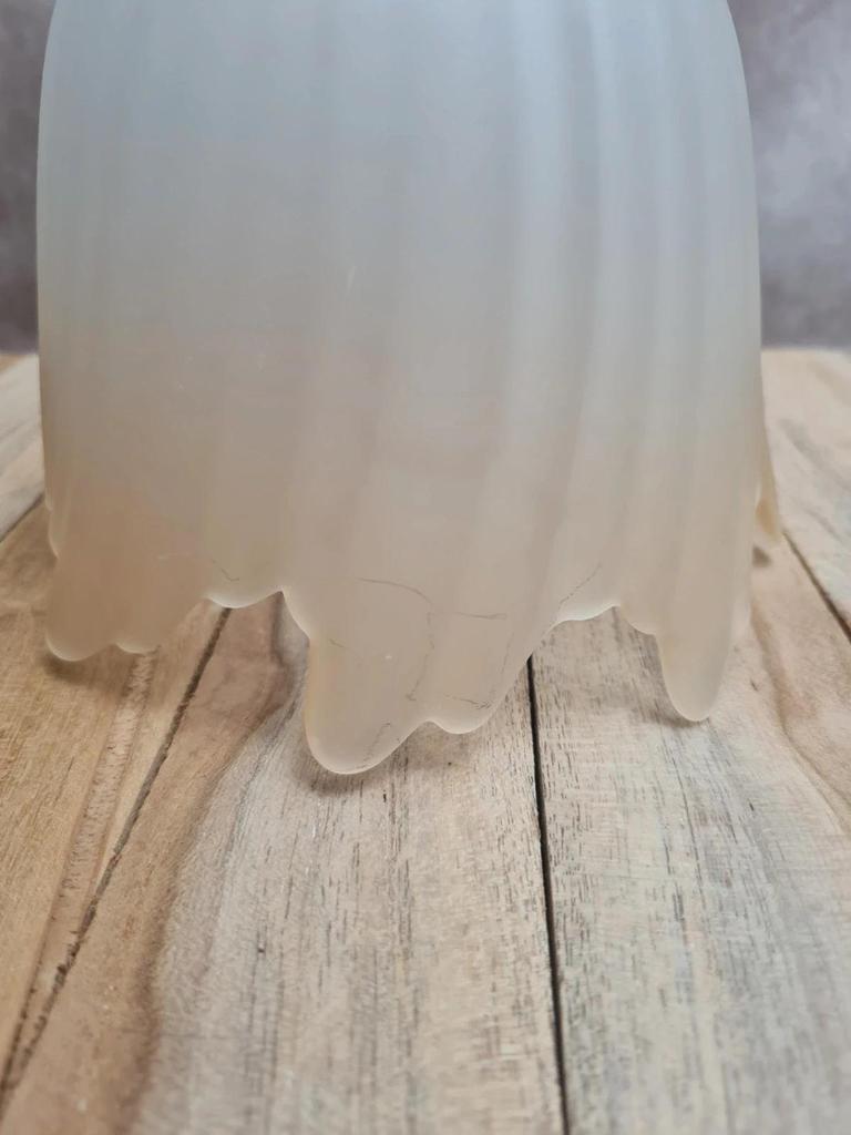 Abat-jour vintage tulipe en pâte de verre dépoli