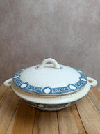 Soupière ancienne en terre de fer Salins – Modèle Saïda – Décor bleu