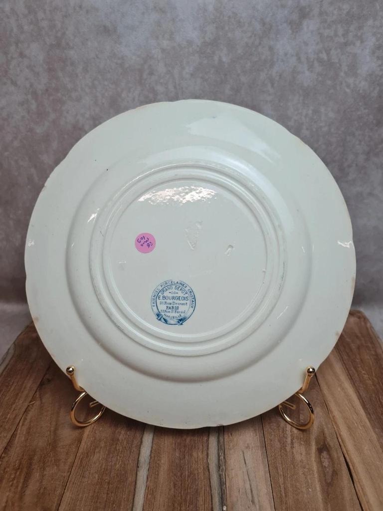 Assiette ancienne Gien Xixe – Grand Dépôt E. Bourgeois Paris – Terre de fer