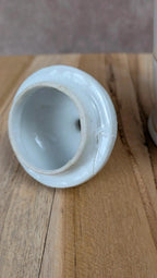 Théière anglaise ancienne en porcelaine décor vert