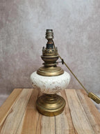 Lampe ancienne détournée – pied en terre de fer & laiton – esprit brocante