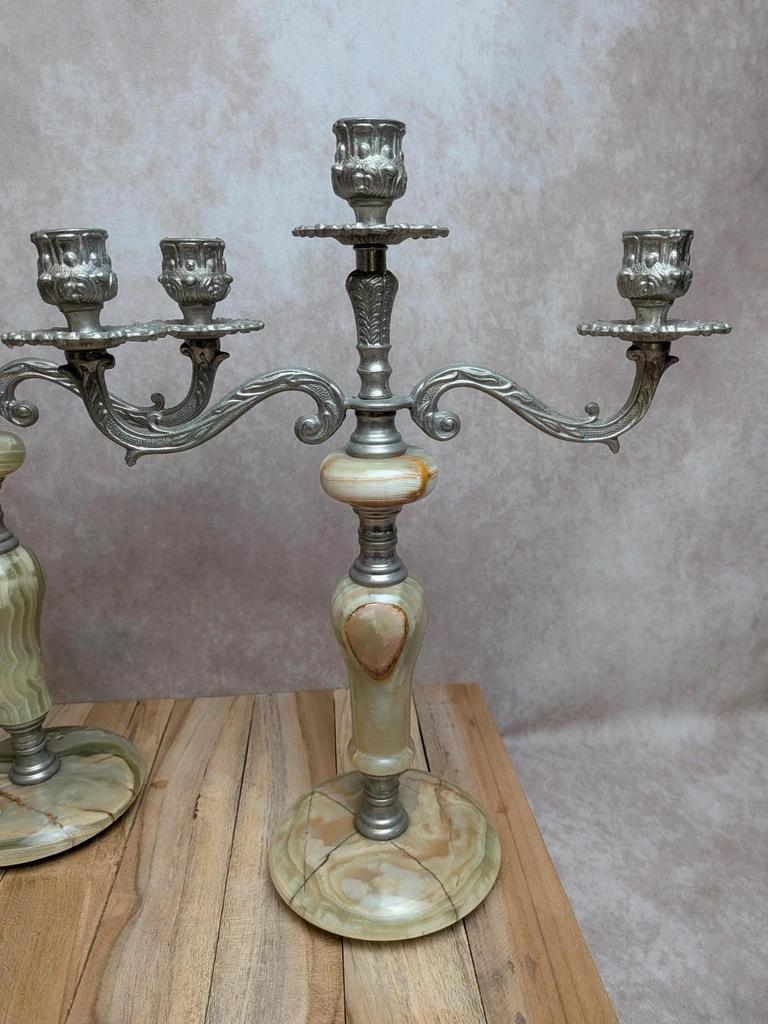 Paire de chandeliers vintage 3 feux métal argenté & onyx – Made in Italy