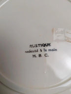 Lot de 6 assiettes en terre de fer Hbc – Modèle Rustique – Décor floral peint à la main