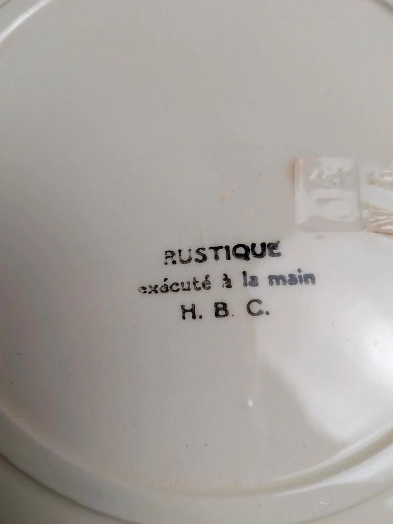 Lot de 6 assiettes en terre de fer Hbc – Modèle Rustique – Décor floral peint à la main