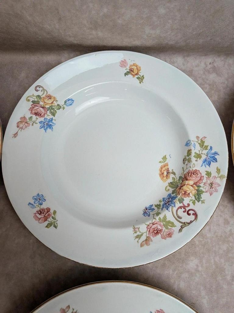 Lot de 8 assiettes creuses anciennes Faïencerie d’onnaing