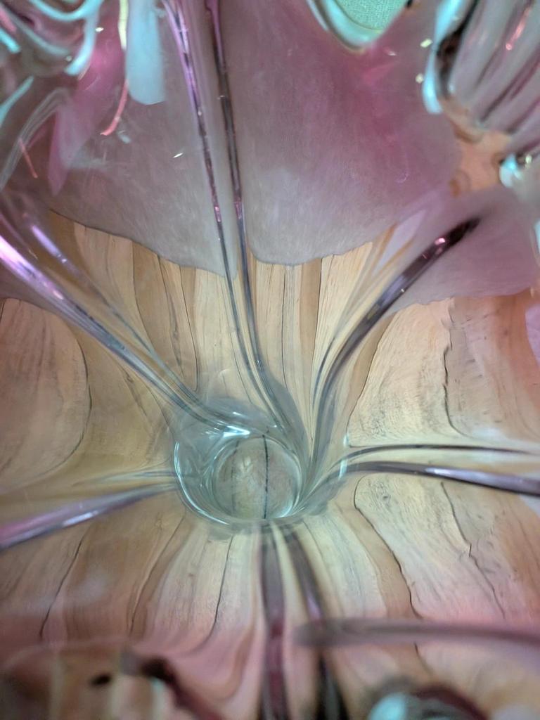 Grand vase vintage en verre rose et transparent – Forme corolle – Style Murano