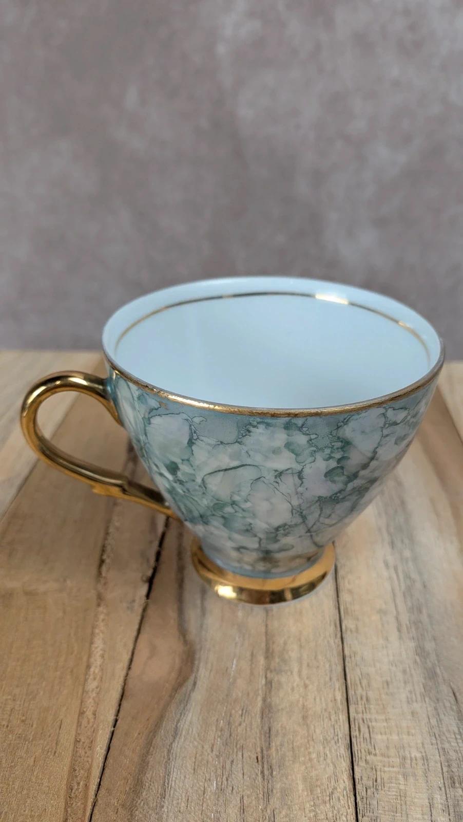 Service petit-déjeuner marbré bleu – Karolina Pologne •