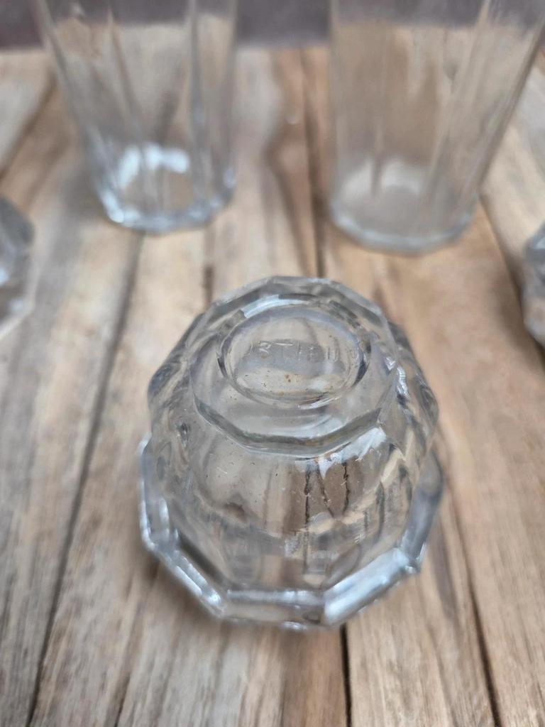 Serviteur ancien à huile, vinaigre & condiments Salins – terre de fer & verre – décor floral