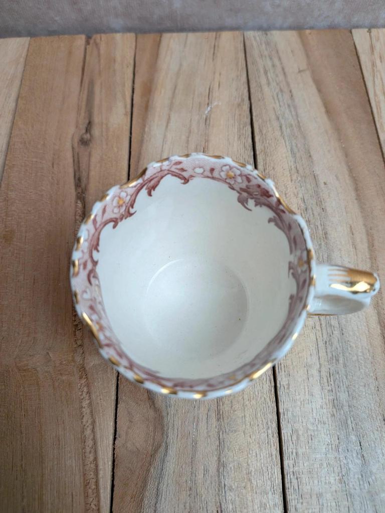 Tasse ancienne Sarreguemines Fleury – Décor floral polychrome Xixe siècle
