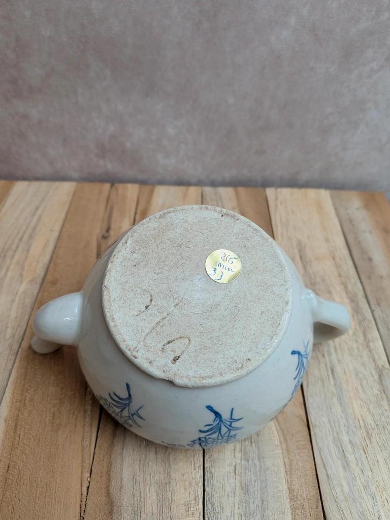 Cafetière ancienne à filtre en céramique – Saint-uze – Décor floral bleu