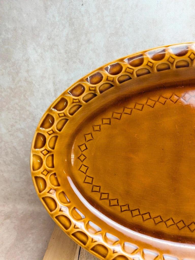 Plat ovale vintage Sarreguemines brun caramel
