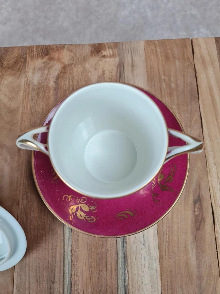 Tasse trembleuse ancienne décorée à la main – porcelaine de France