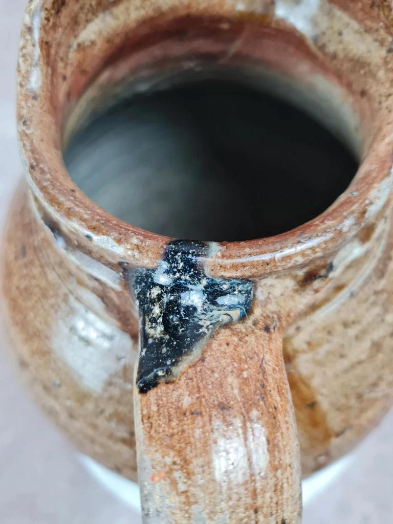 🏺 Ancien pichet en grès vernissé, travail artisanal