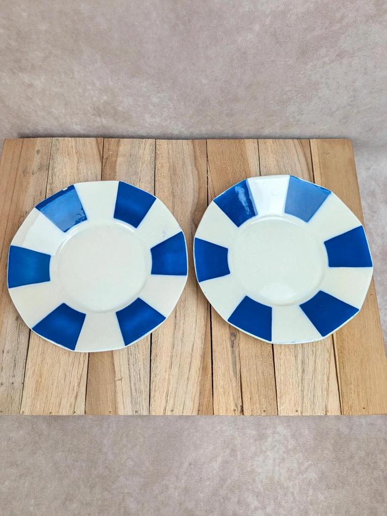 Lot de 2 soucoupes anciennes terre de fer Badonviller – Bleu cobalt Art déco