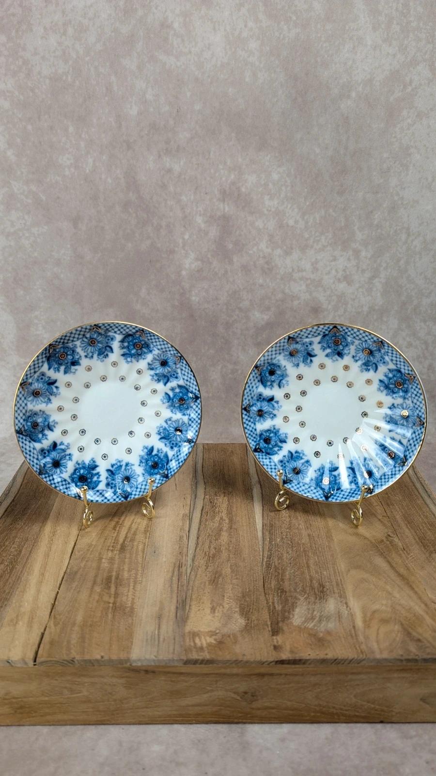 Paire de sous-tasses vintage porcelaine soviétique