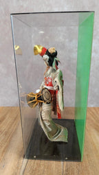 Poupée japonaise traditionnelle en boîte – Made in Japan