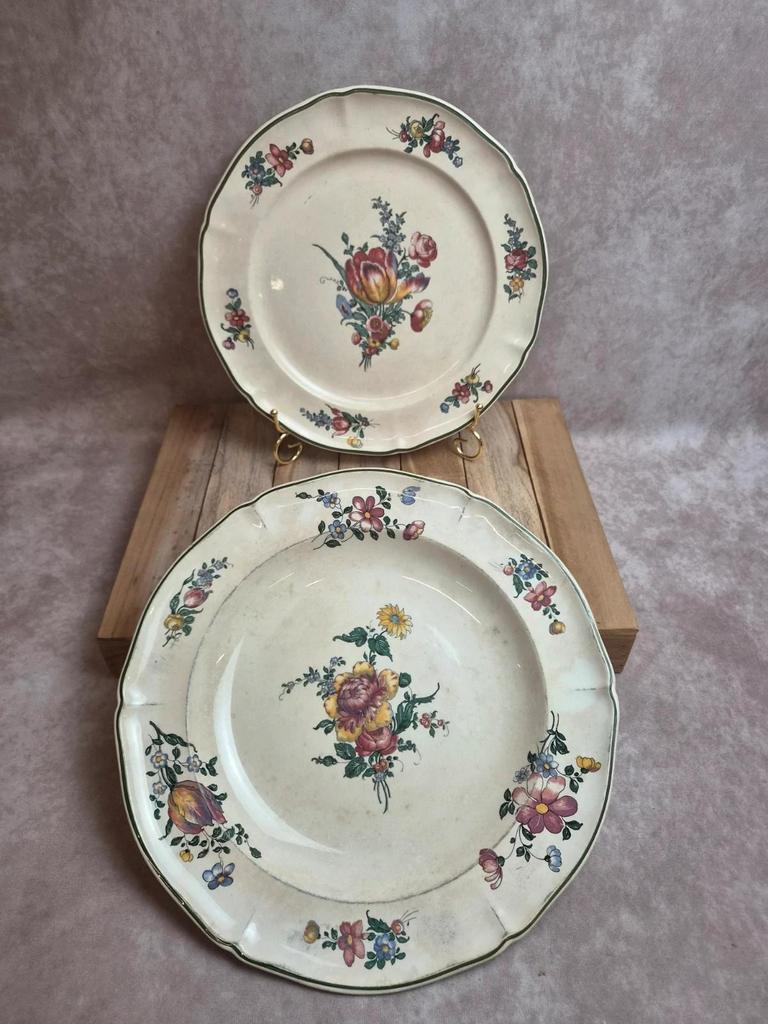 Lot 2 plats Villeroy & Boch Mettlach 1562 – décor floral vintage