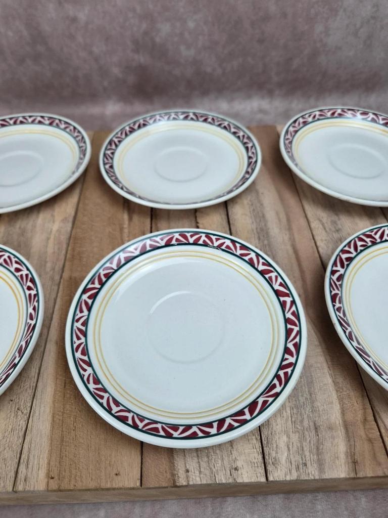 Lot de 6 tasses et sous-tasses vintage Saint-amand modèle Monaco
