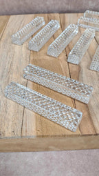 Lot de 12 porte-couteaux en verre taillé
